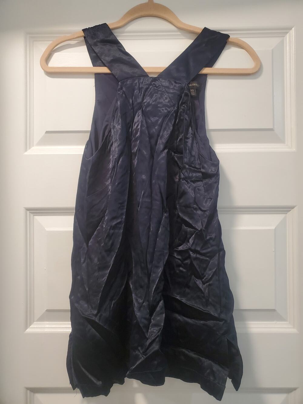 Banana Republic Navy Blue top. Size xs. A30